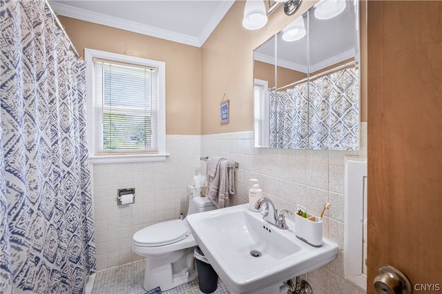 1675 Grandview Avenue, Utica, NY 13502