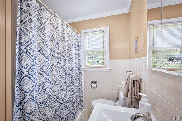 1675 Grandview Avenue, Utica, NY 13502