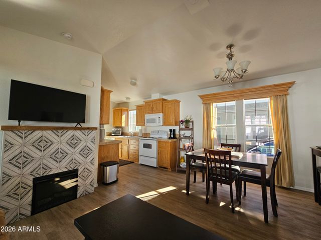 8700 E University Drive 252, Mesa, AZ 85207