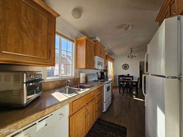 8700 E University Drive 252, Mesa, AZ 85207