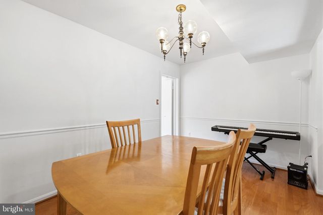 3695 PERSIMMON CIR, Fairfax, VA 22031