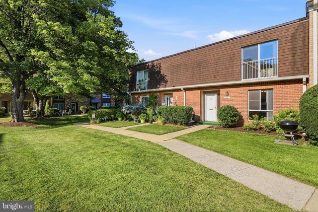 3695 PERSIMMON CIR, Fairfax, VA 22031