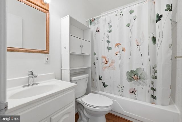 3695 PERSIMMON CIR, Fairfax, VA 22031
