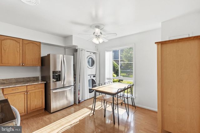 3695 PERSIMMON CIR, Fairfax, VA 22031