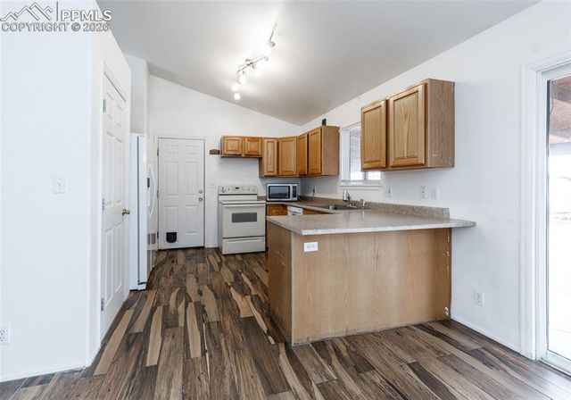 1456 E Gem Drive, Pueblo West, CO 81007