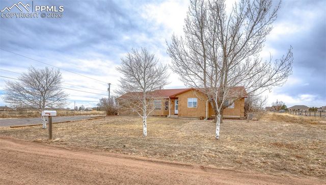 1456 E Gem Drive, Pueblo West, CO 81007