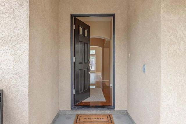 1823 Piedmont Dr, Manteca, CA 95336