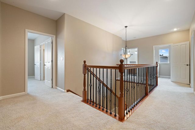 1823 Piedmont Dr, Manteca, CA 95336