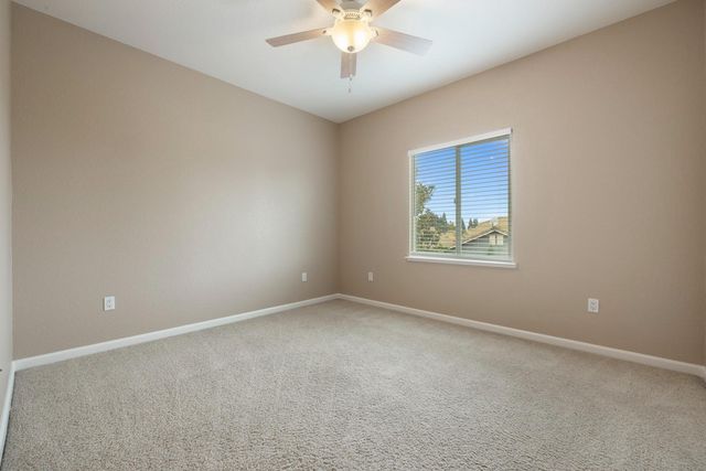 1823 Piedmont Dr, Manteca, CA 95336