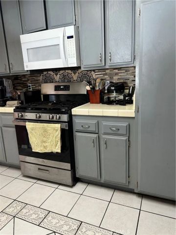 22170 Raven Way, Grand Terrace, CA 92313