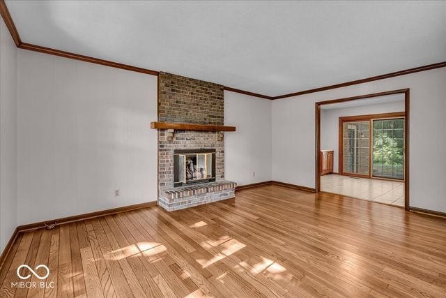 635 White Oak Court, Zionsville, IN 46077