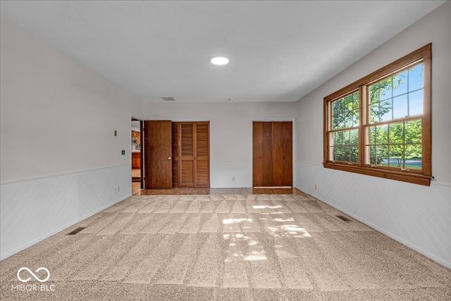 635 White Oak Court, Zionsville, IN 46077