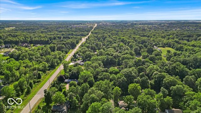 635 White Oak Court, Zionsville, IN 46077