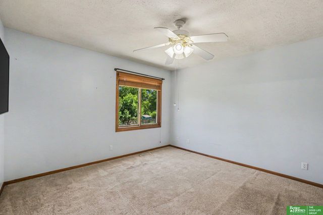 15116 Chalco Pointe Drive, Omaha, NE 68138
