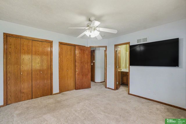 15116 Chalco Pointe Drive, Omaha, NE 68138