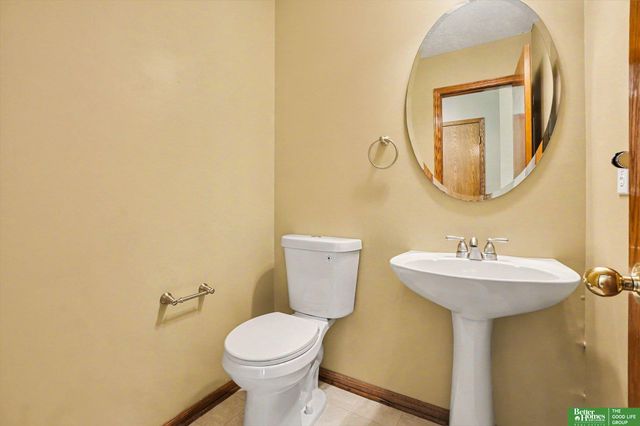 15116 Chalco Pointe Drive, Omaha, NE 68138