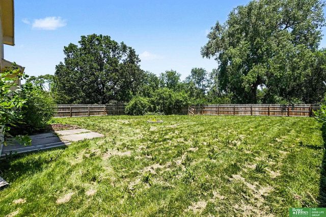 15116 Chalco Pointe Drive, Omaha, NE 68138