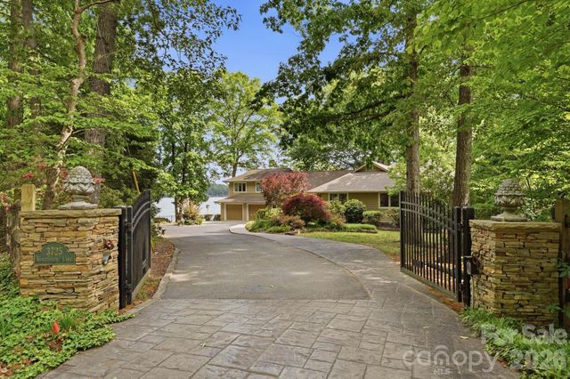 3725 Kingfisher Lane, Terrell, NC 28682