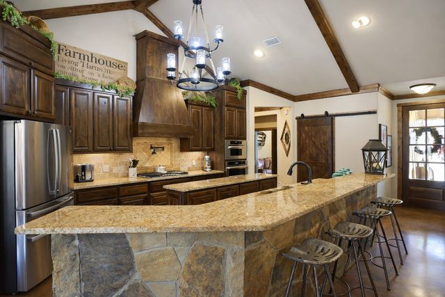 1011 Red Road, Howe, TX 75459