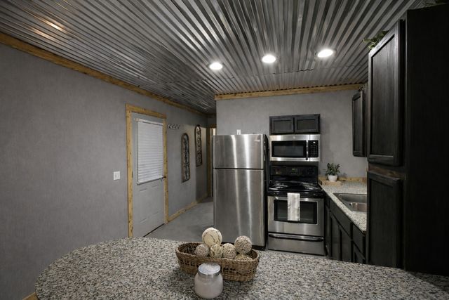 1011 Red Road, Howe, TX 75459