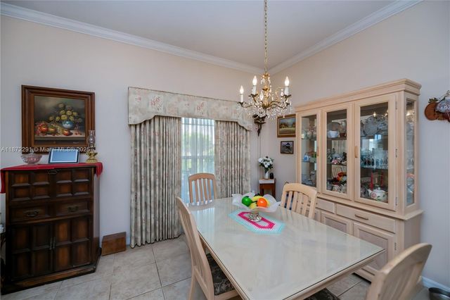 1115 Comet Ave, La Belle, FL 33935