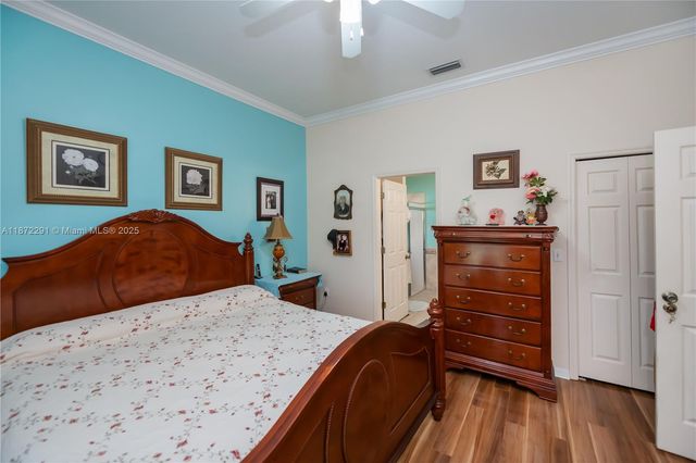 1115 Comet Ave, La Belle, FL 33935