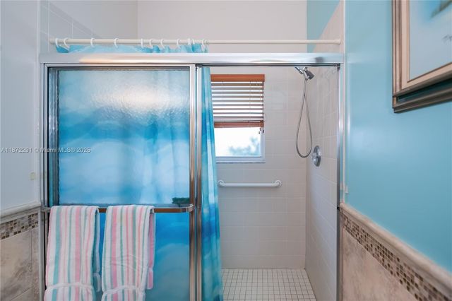 1115 Comet Ave, La Belle, FL 33935