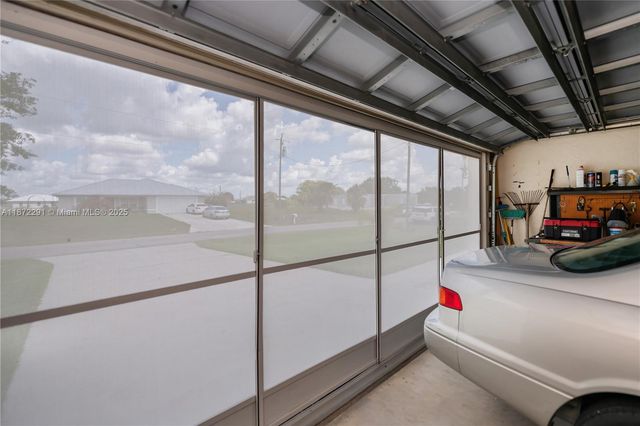 1115 Comet Ave, La Belle, FL 33935