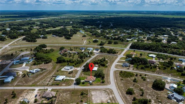 1115 Comet Ave, La Belle, FL 33935