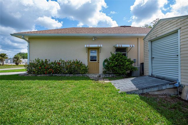 1115 Comet Ave, La Belle, FL 33935