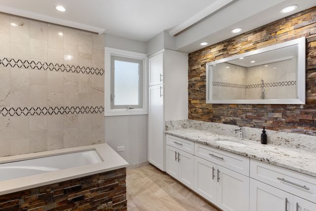 6110 S Normandy Avenue, Chicago, IL 60638