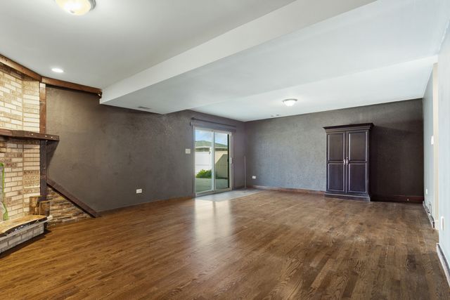 6110 S Normandy Avenue, Chicago, IL 60638