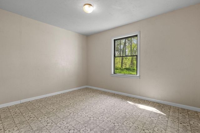 18439 Old Oasis Road, Redding, CA 96003