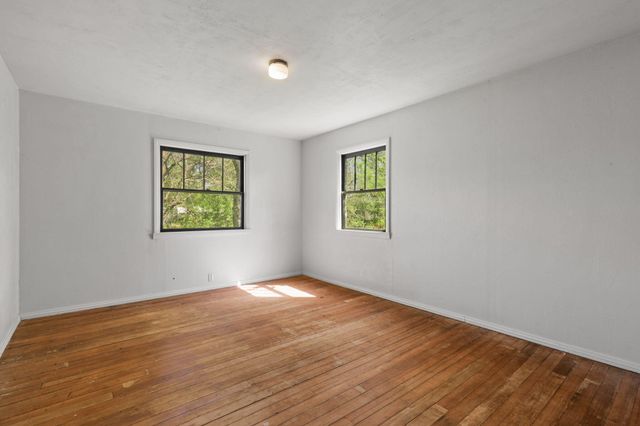 18439 Old Oasis Road, Redding, CA 96003