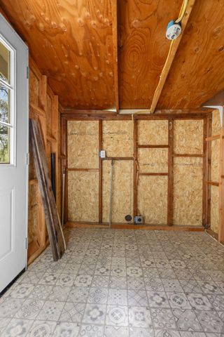 18439 Old Oasis Road, Redding, CA 96003