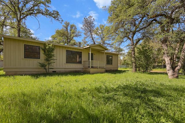18439 Old Oasis Road, Redding, CA 96003