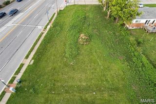 39 Tamma Lane, Hazelwood, MO 63042