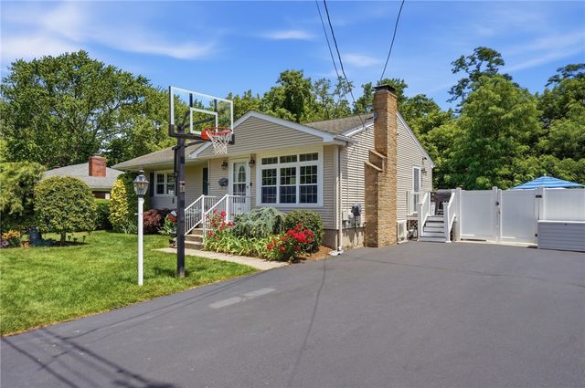 72 Fairweather Avenue, Cranston, RI 02910