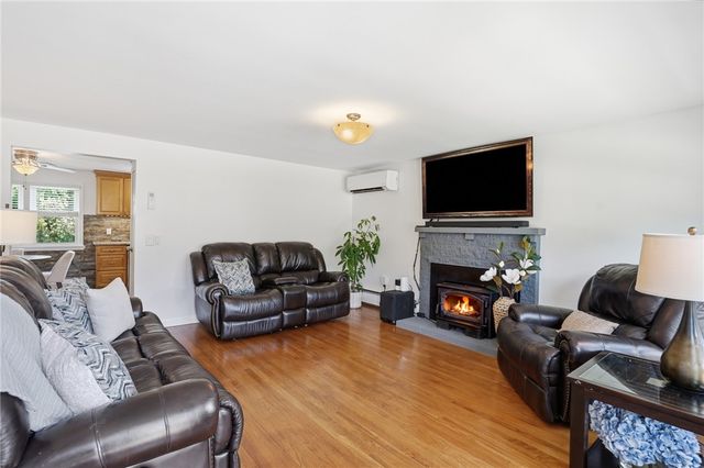72 Fairweather Avenue, Cranston, RI 02910