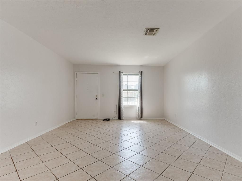 7123 NW 16th Street, Bethany, OK 73008