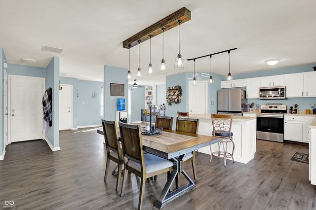 7822 Mullis Lane, Indianapolis, IN 46237