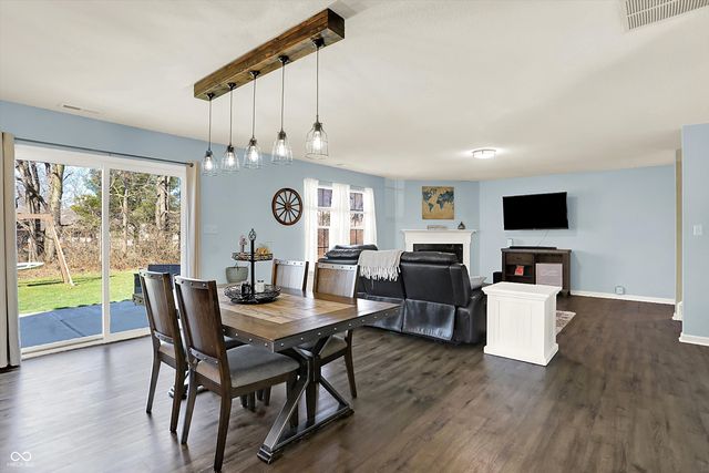 7822 Mullis Lane, Indianapolis, IN 46237