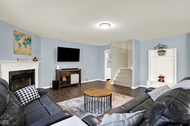 7822 Mullis Lane, Indianapolis, IN 46237