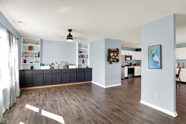 7822 Mullis Lane, Indianapolis, IN 46237