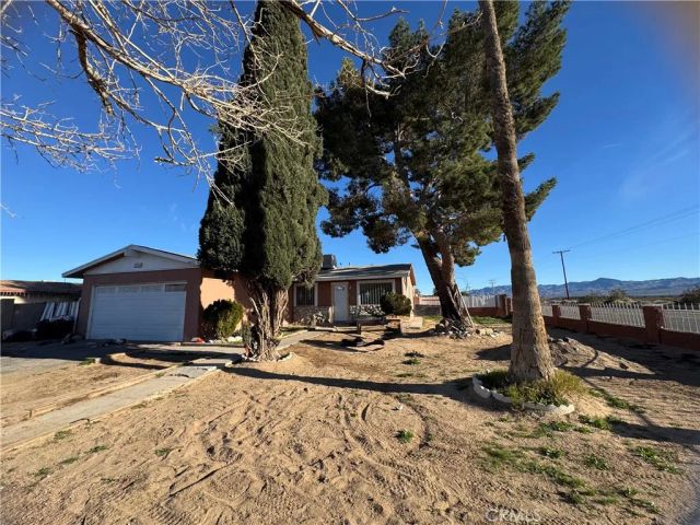 37869 Grandview Avenue, Yermo, CA 92398