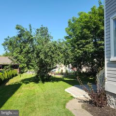 210 N AMBLER ST, Quakertown, PA 18951