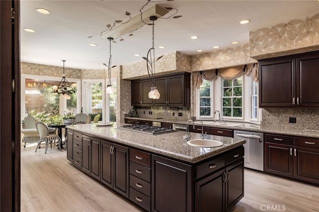 3 Weybridge Court, Newport Beach, CA 92660