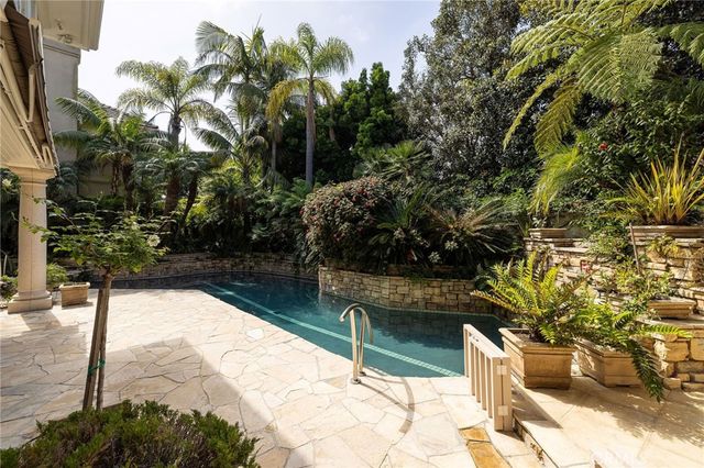 3 Weybridge Court, Newport Beach, CA 92660