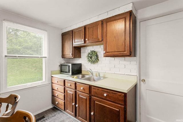 2510 Sampson Street, South Bend, IN 46614
