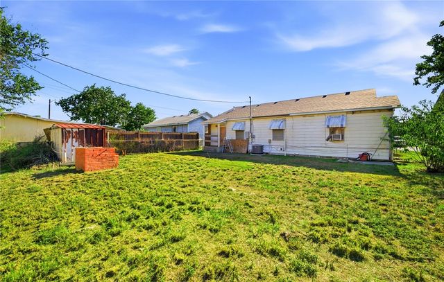4305 Nesbitt Dr, Corpus Christi, TX 78415